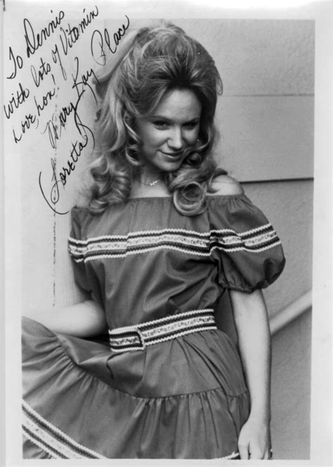 Mary Kay Place is an American singer. Nude Roles in Movies: Captain Ron (1992), The Big Chill (1983)